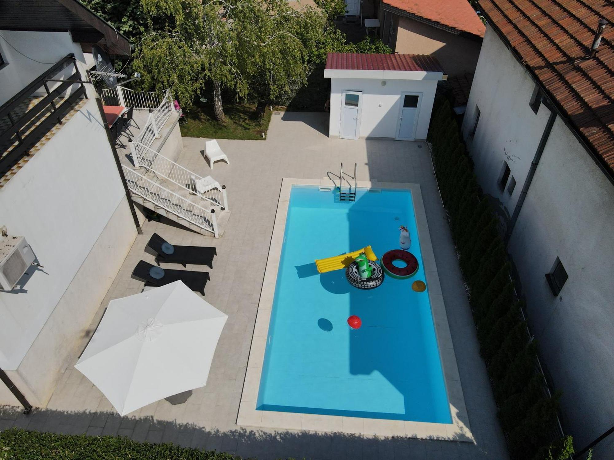 Villa Mina Kladovo, 5-Bedroom Villa With Pool For Up To 12 People Buitenkant foto