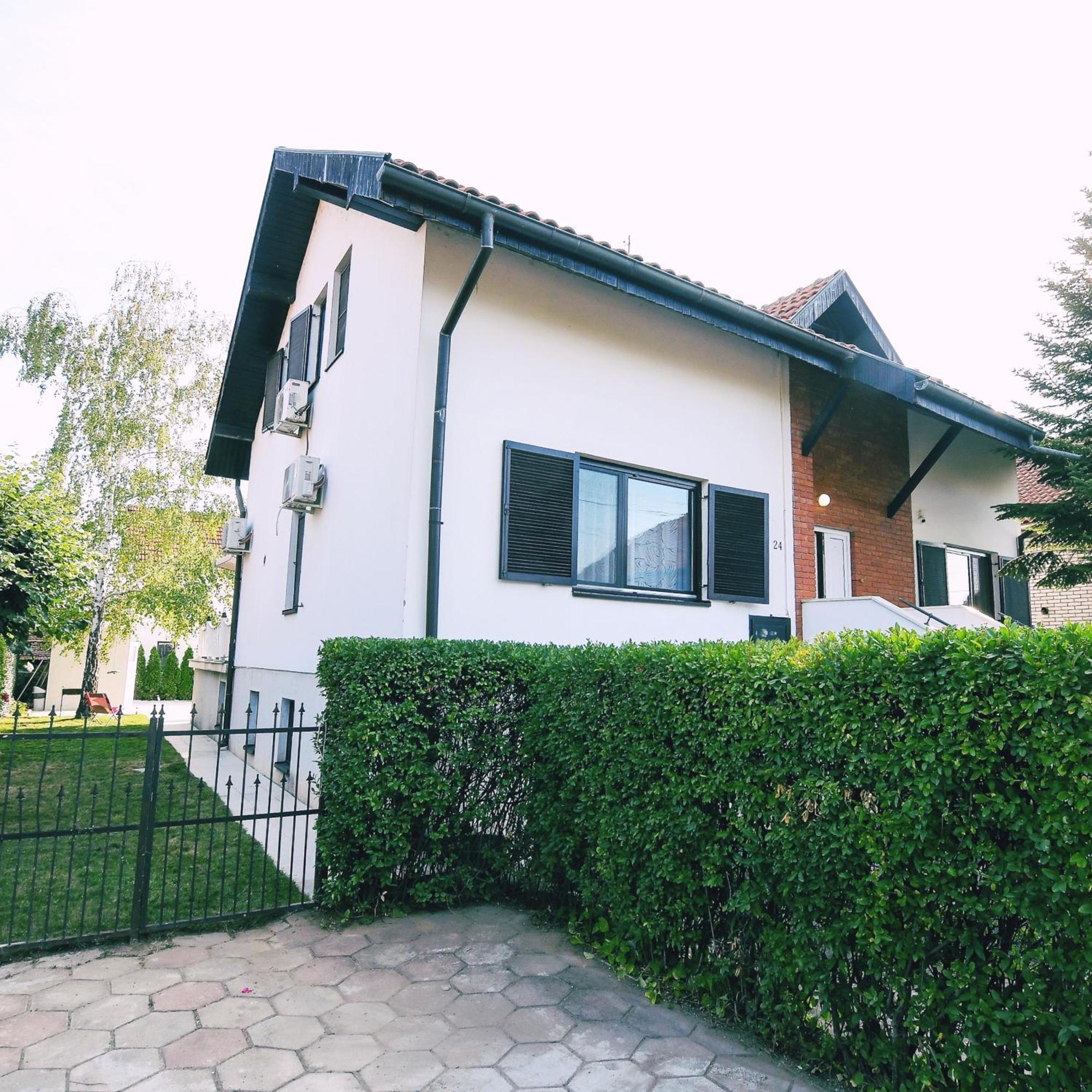 Villa Mina Kladovo, 5-Bedroom Villa With Pool For Up To 12 People Buitenkant foto